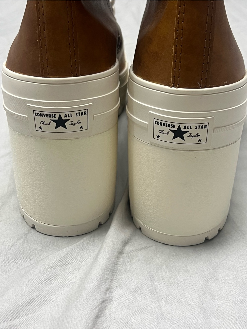Converse

Chuck 70 De Luxe Heel - Picture 7 of 16